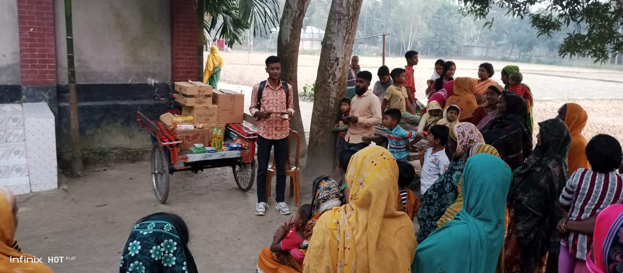 কর্মীদের নিয়ে আমাদের উঠান বৈঠক